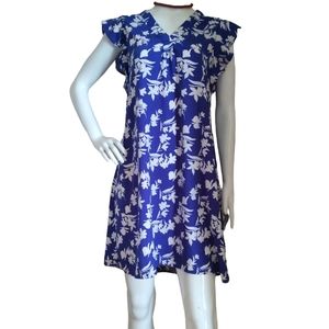 Floral Print Halogen Blue and White V - Neck Pleat Detail Shift Dress in…